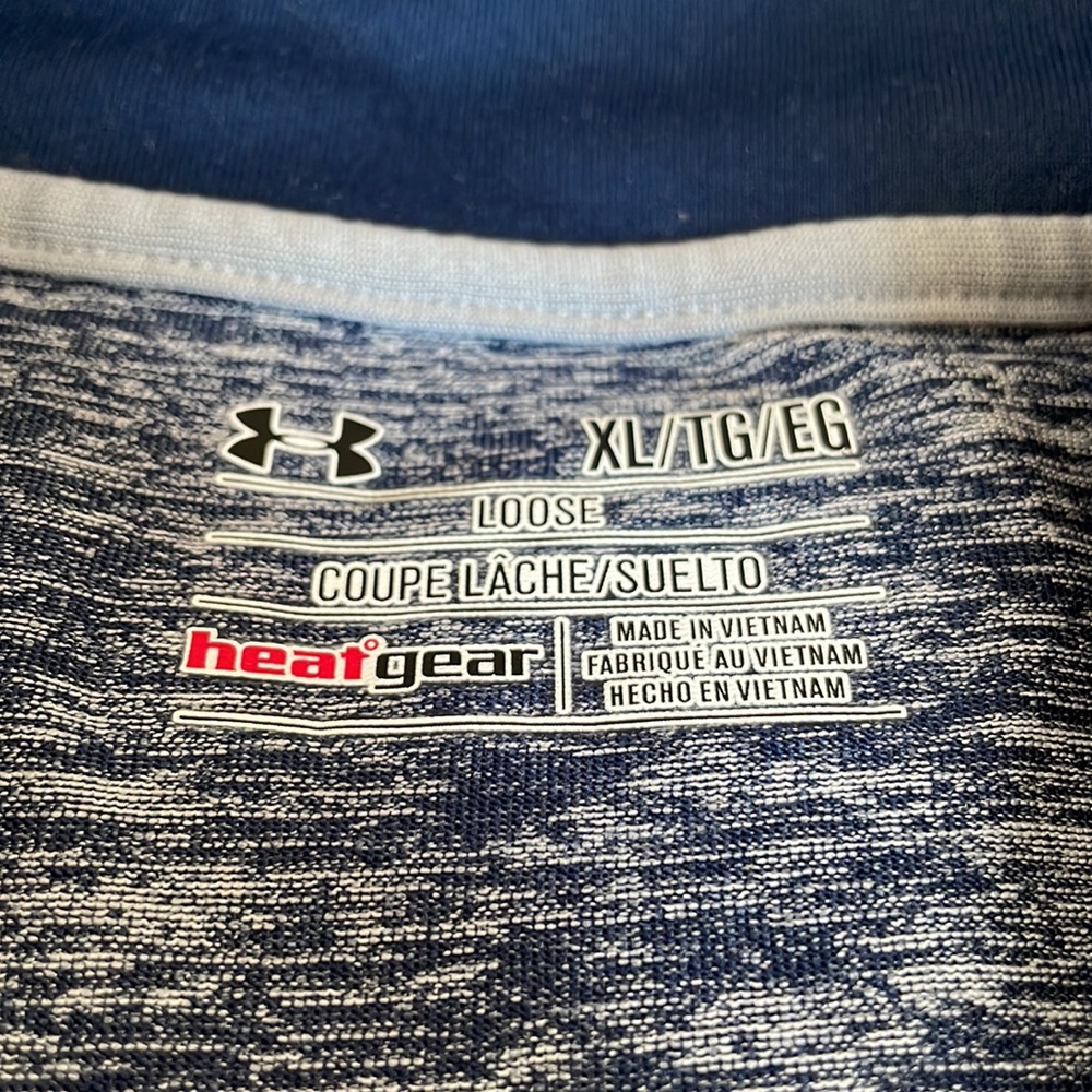 NWOT Mens Under Armour Tech 1/4 zip long sleeve in navy/heather gray - Picture 3 of 5
